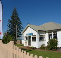 Hastings Fine Art Gallery - Accommodation Cairns