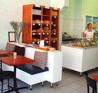 Knead Bakers - Accommodation Cairns