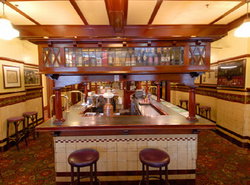 Fortune Of War Hotel - Accommodation Cairns 0