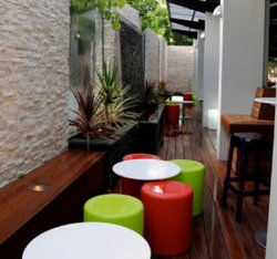 Modbury Plaza Hotel - Accommodation Cairns 1