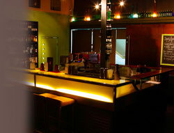 Glass Bar & Restaurant - Accommodation Cairns 3