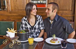 Holland Park Hotel - Accommodation Cairns 2