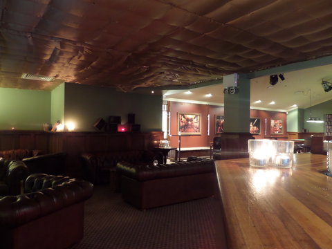 Castle Hill Tavern - Accommodation Cairns 4