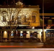 Crown and Sceptre Hotel - Accommodation Cairns