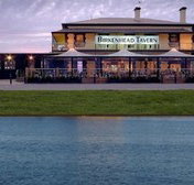 Birkenhead Tavern - Accommodation Cairns