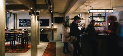Public House - Accommodation Cairns 2