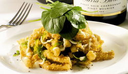 MGM's Tavern - Accommodation Cairns 0