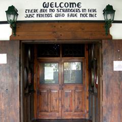Hibiscus Tavern - Accommodation Cairns 0