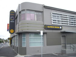 Club Hotel - Accommodation Cairns 0