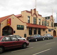Cooley's Hotel - Accommodation Cairns