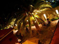 Balmoral Hotel - Accommodation Cairns 2