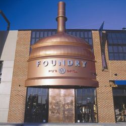 Foundry Pub & Grill - Accommodation Cairns 3