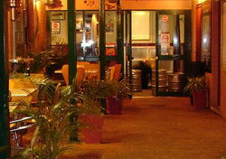 Fitzroy Hotel - Accommodation Cairns 3