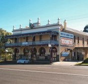 Caledonia Hotel - Accommodation Cairns