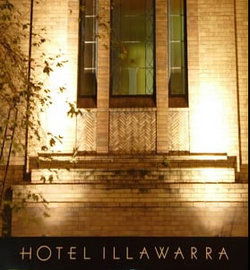 Hotel Illawarra - Accommodation Cairns 0
