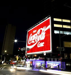 Trademark Hotel Lounge Bar And Piano Room - Accommodation Cairns 2