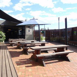 Royal Exchange Hotel - Accommodation Cairns 3