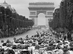 Chapter One Brasserie - Accommodation Cairns 3