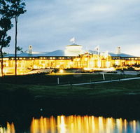 Arundel Hills Country Club - Accommodation Cairns