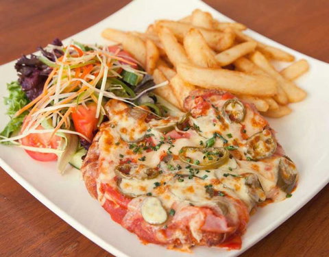 Waterside Hotel - Accommodation Cairns 3