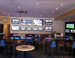Tacking Point Tavern - Accommodation Cairns 0