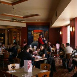 Zagames Boronia Hotel - Accommodation Cairns 2