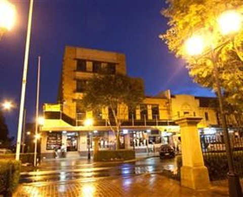 Amaroo Hotel - Accommodation Cairns 1