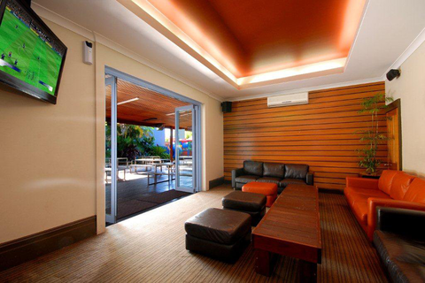 Great Northern Hotel - Accommodation Cairns 0