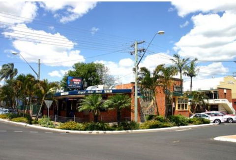 Royal Hotel Motel - Accommodation Cairns 1