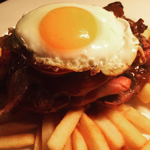 Warilla Hotel - Accommodation Cairns 0