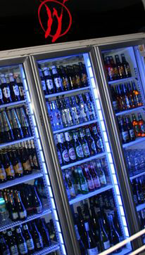 Wilkies Bar & Lounge - Accommodation Cairns 2