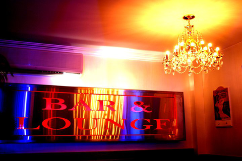 Wilkies Bar & Lounge - Accommodation Cairns 3