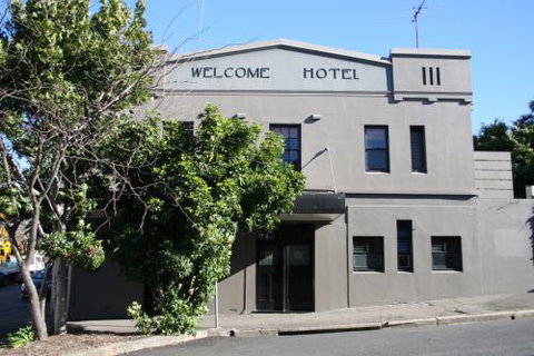 Welcome Hotel - Accommodation Cairns 0