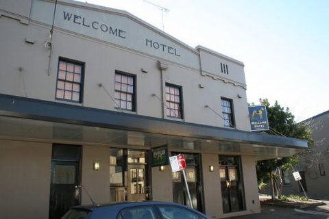 Welcome Hotel - Accommodation Cairns 2