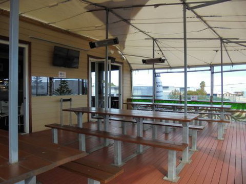 Zebra Crossing Bar & Bistro - Accommodation Cairns 4
