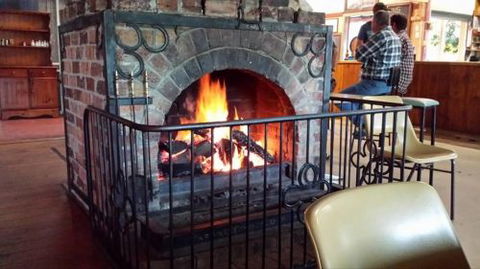 Maidenwell Hotel - Accommodation Cairns 3