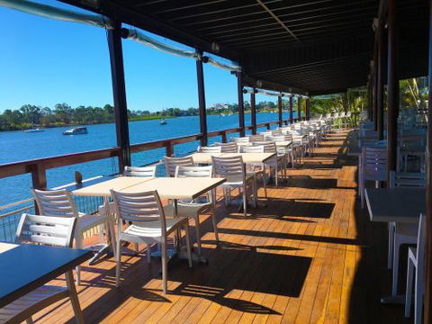 The Rock Bar And Grill - Accommodation Cairns 1