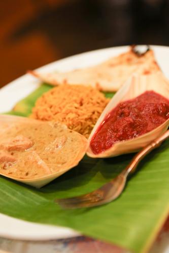 Maharajas - Accommodation Cairns 1