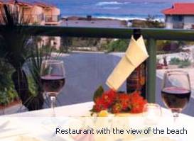 Papa H’s Bar & Grill - Accommodation Cairns 3
