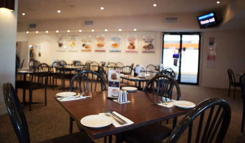 Palm Beach Hotel - Accommodation Cairns 3
