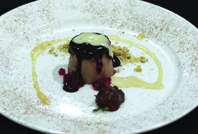 Lilys Restaurant Bar & Function Centre - Accommodation Cairns 1