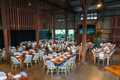 Hemingway's Brewery Cairns Wharf - Accommodation Cairns 3