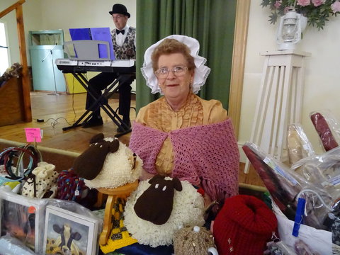 Copper Coast Markets - Accommodation Cairns 1