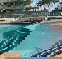 Beachfront Towers - Accommodation Cairns