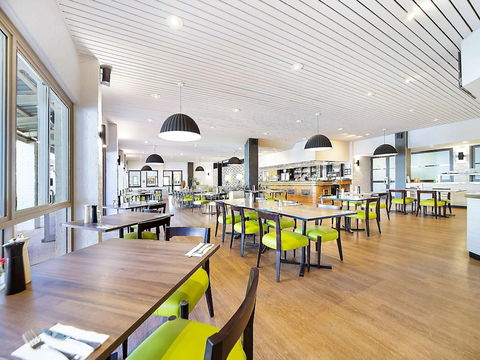 Ibis Styles Karratha - Accommodation Cairns 2