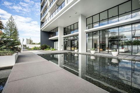 Ultra Broadbeach - Accommodation Cairns 0