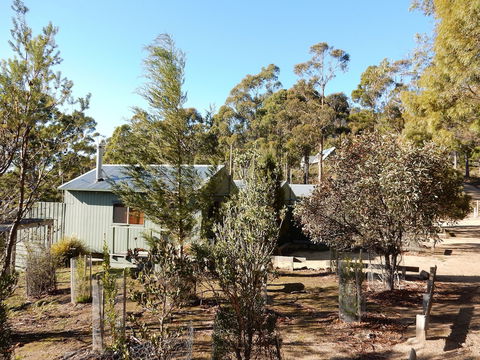 Lumera Chalets - Accommodation Cairns 2