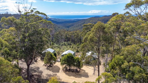 Lumera Chalets - Accommodation Cairns 1