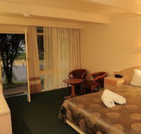 Absolute Lakes Entrance - Accommodation Cairns