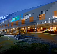 Garden City Hotel Best Western Signature Collection - Accommodation Cairns